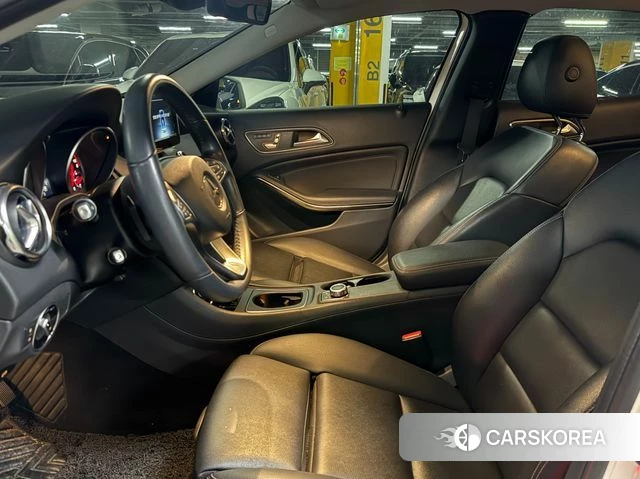 Mercedes-Benz GLA-Class X156 2019 Белый из Кореи, фото 2