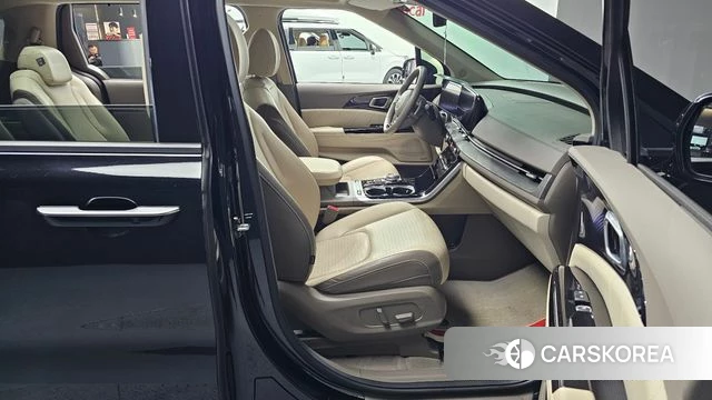 Kia Carnival 4th generation 2023 Черный из Кореи, фото 2