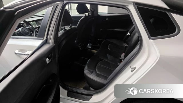 Kia K5 second generation 2018 Белый из Кореи, фото 2