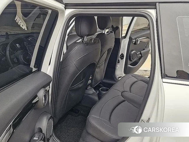 Mini Cooper 2024 Жемчужный цвет из Кореи, фото 2