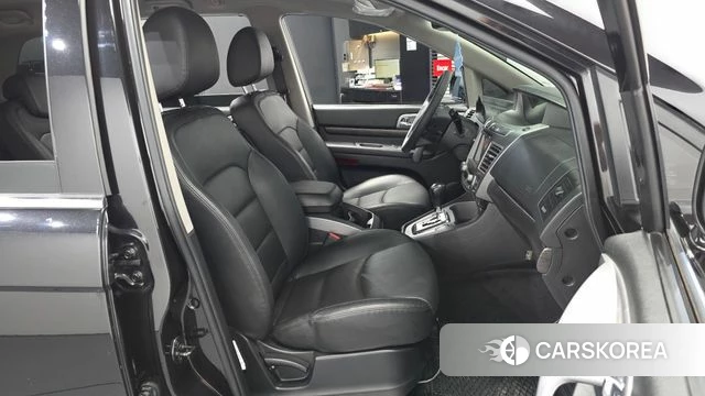 Ssangyong Korando Turismo 2019 Черный из Кореи, фото 2