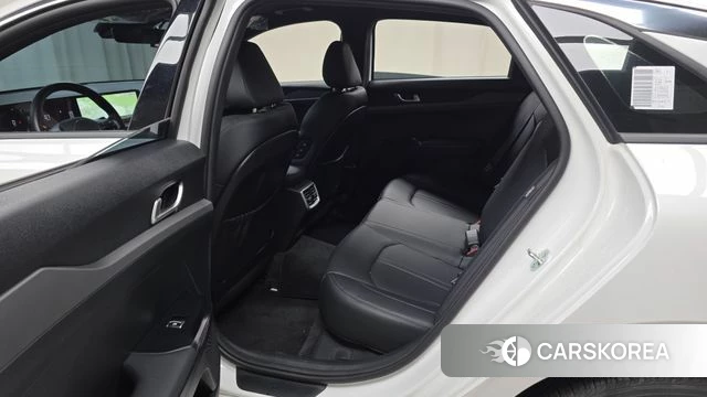 Kia The New K5 3rd generation 2025 Белый из Кореи, фото 2