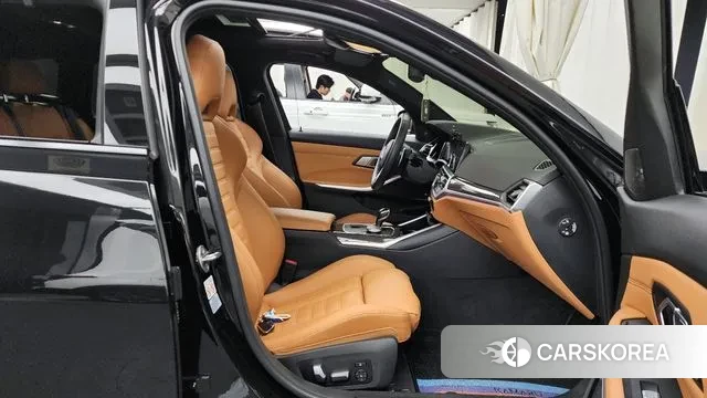 BMW 3 Series (G20) 2022 Черный из Кореи, фото 2