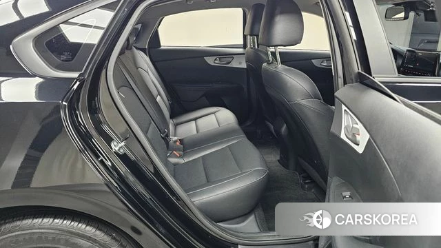 Kia The New K3 2nd generation 2024 Черный из Кореи, фото 2