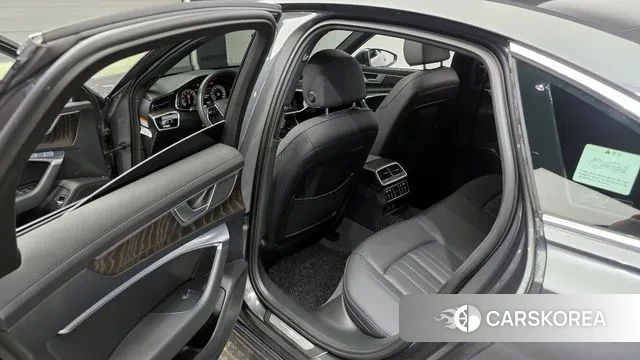 Audi A6 (C8) 2022 Серый из Кореи, фото 2