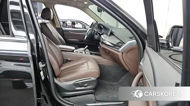 BMW X5 (F15) 2018 Черный из Кореи, фото 2