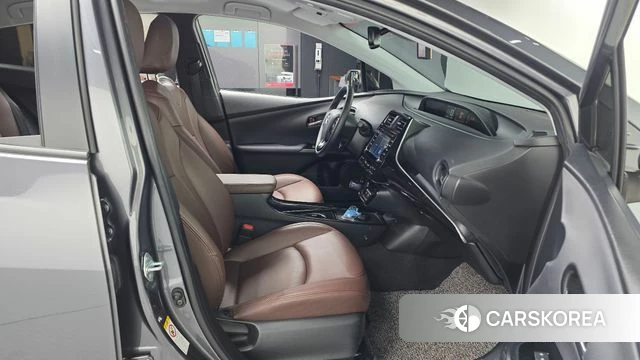 Toyota Prius 4th Generation 2022 Серый из Кореи, фото 2