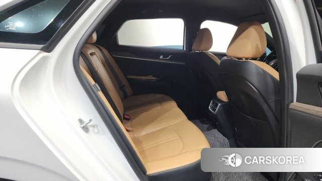 Kia K5 3rd generation 2021 Белый из Кореи, фото 2