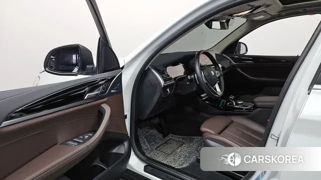 BMW X3 (G01) 2023 Белый из Кореи, фото 2