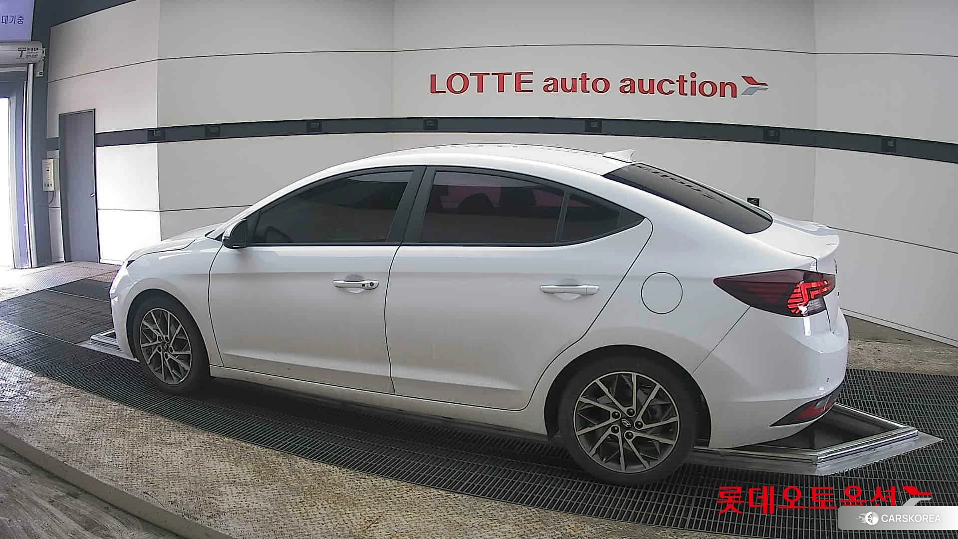 Hyundai Avante 2020 Polar White из Кореи, фото 2