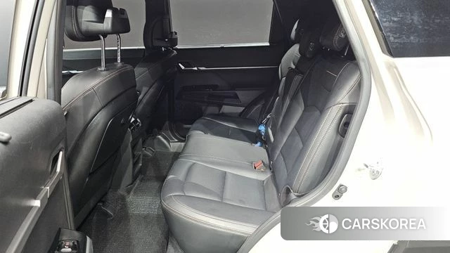 Ssangyong Torres EVX 2024 Жемчужный цвет из Кореи, фото 2