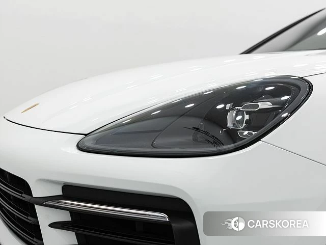 Porsche Cayenne (PO536) 2023 Белый из Кореи, фото 2