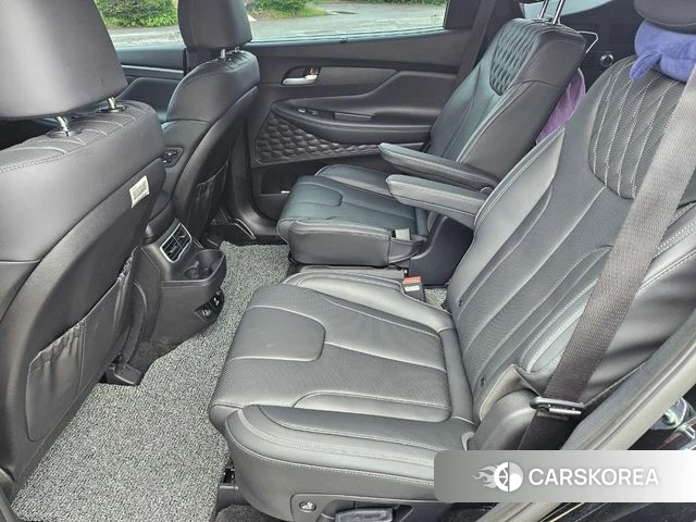 Hyundai The New Santa Fe 2023 Черный из Кореи, фото 2