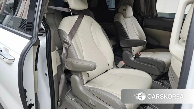 Kia The New Carnival 4th Generation 2025 Белый из Кореи, фото 2