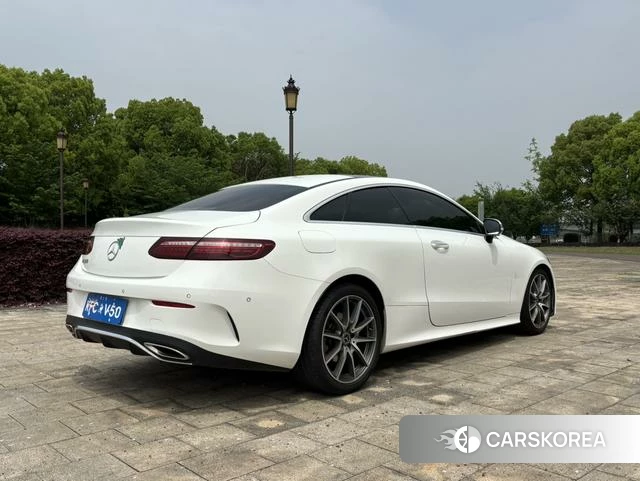 Mercedes-Benz E-class (imported) 2021 Белый из Китая, фото 2