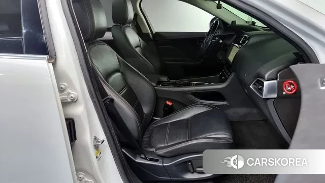 Jaguar F-PACE 2018 Белый из Кореи, фото 2