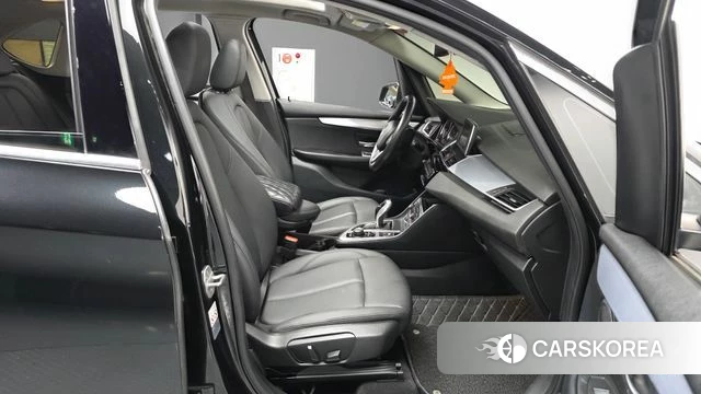 BMW 2 Series Active Tourer (F45) 2019 Черный из Кореи, фото 2