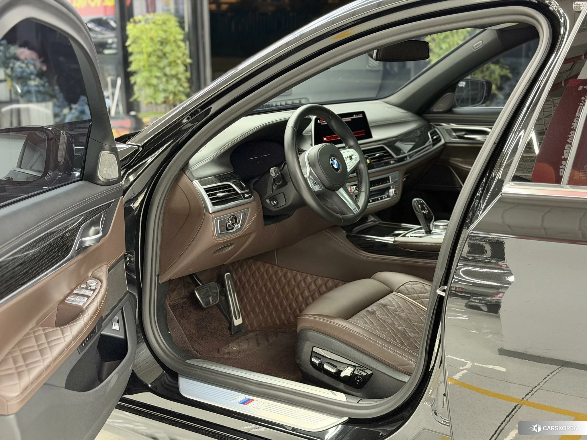 BMW 7 series 2021 Черный из Китая, фото 2