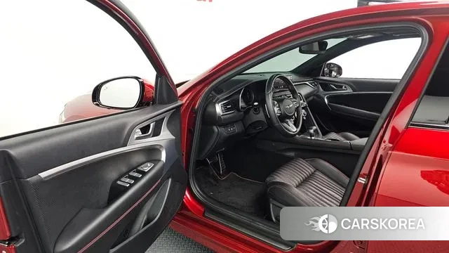 Genesis The New G70 2021 Красный из Кореи, фото 2