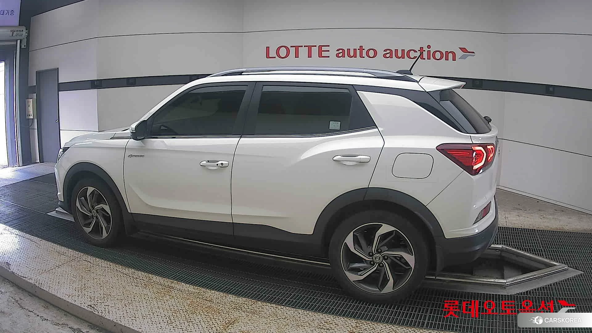 SsangYong Korando 2021 Белый из Кореи, фото 2