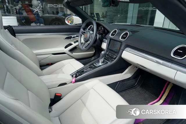 Porsche 718 2023 Белый из Китая, фото 2