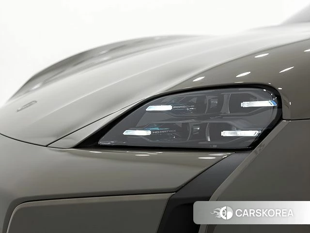 Porsche Taycan 2025 Цвет тростника из Кореи, фото 2