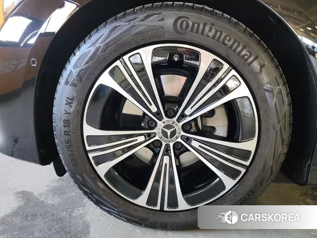 Mercedes-Benz E-Class W214 2025 Черный из Кореи, фото 2