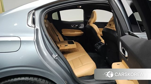Volvo S60 3rd generation 2019 Серый из Кореи, фото 2