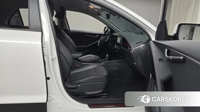 Kia Di Ol Nu Niro 2022 Белый из Кореи, фото 2