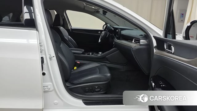 Kia K5 3rd generation 2023 Белый из Кореи, фото 2