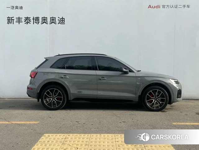 Audi Q5L 2025 Темно-серый из Китая, фото 2