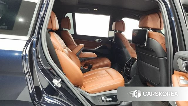 BMW X7 (G07) 2022 Черный из Кореи, фото 2