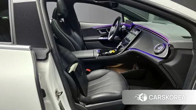 Mercedes-Benz EQE V295 2023 Белый из Кореи, фото 2