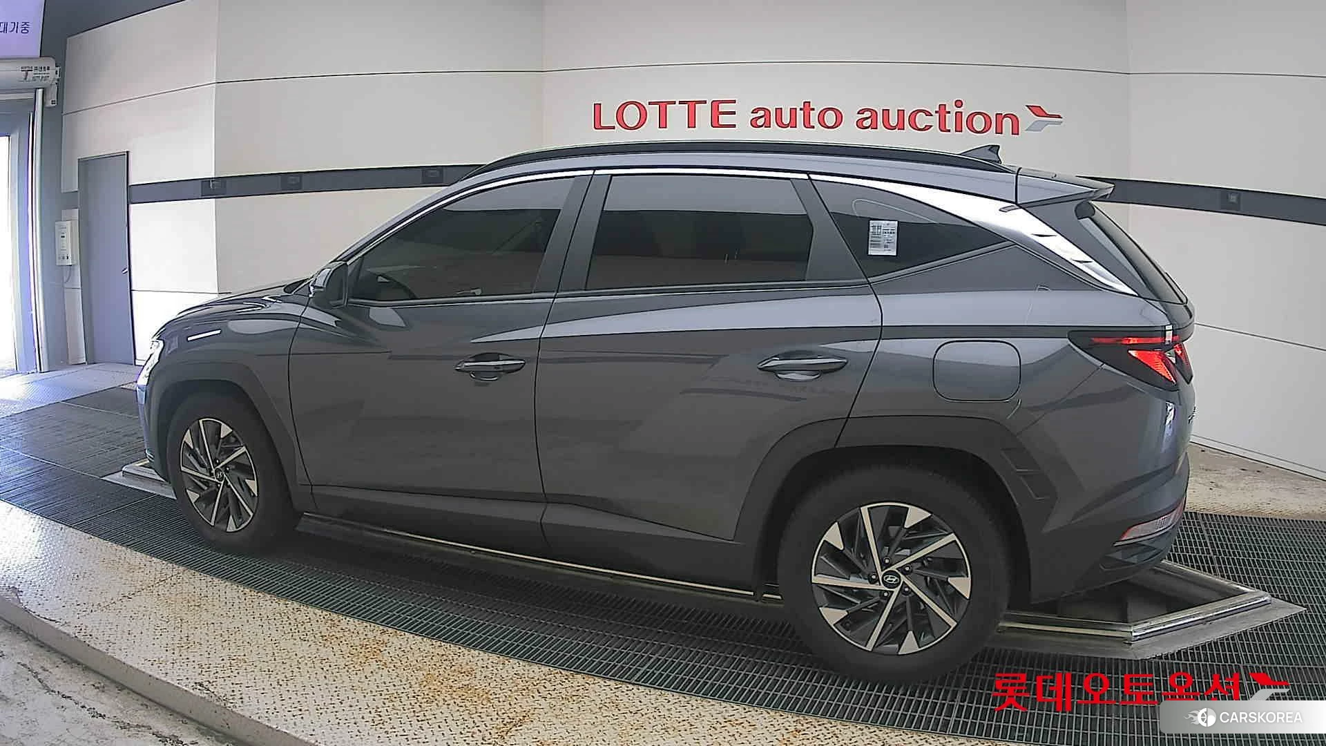 Hyundai Tucson 2022 Titanium Grey Metallic из Кореи, фото 2
