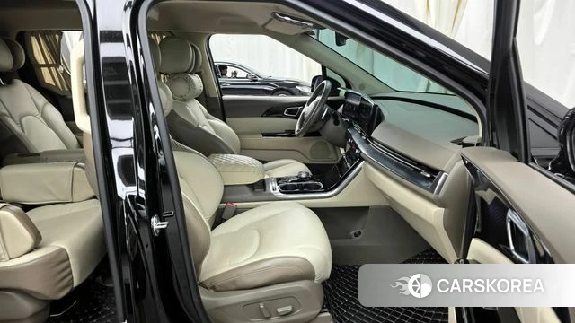 Kia Carnival 4th generation 2021 Черный из Кореи, фото 2