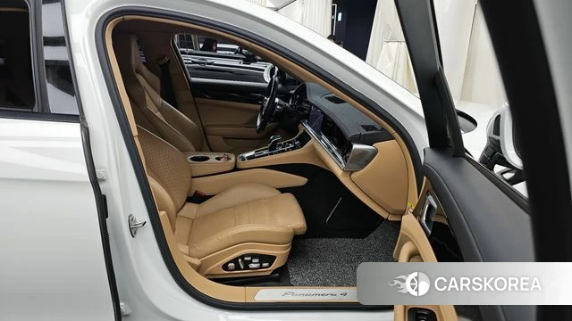 Porsche Panamera (971) 2018 Белый из Кореи, фото 2