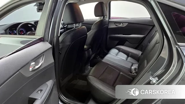 Kia Come New K3 2021 Серый из Кореи, фото 2