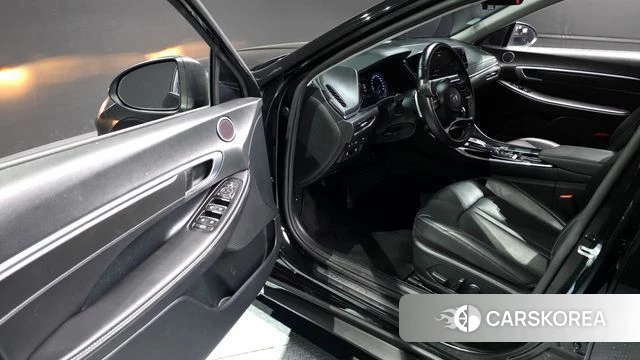 Hyundai Sonata (DN8) 2022 Черный из Кореи, фото 2