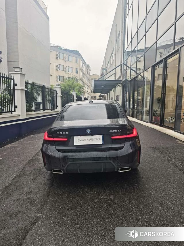 BMW 3 series 2023 Черный из Китая, фото 2