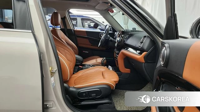 Mini Cooper S Countryman 2021 Песочный из Кореи, фото 2