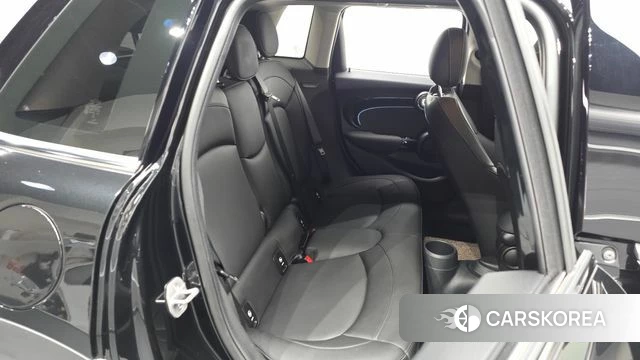 Mini Cooper 2024 Черный из Кореи, фото 2
