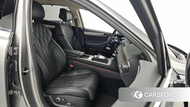 Genesis G80 (RG3) 2024 Серебристо-серый из Кореи, фото 2