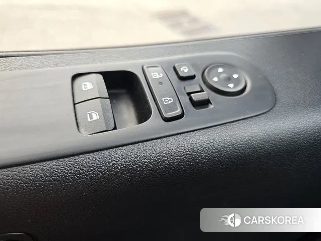 Hyundai Staria 2024 Белый из Кореи, фото 2