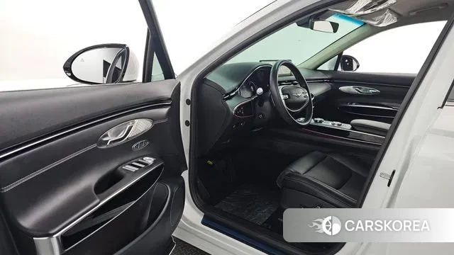 Genesis GV70 2024 Белый из Кореи, фото 2