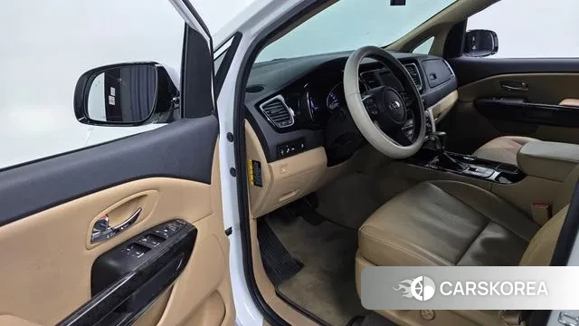 Kia The New Carnival 2019 Белый из Кореи, фото 2