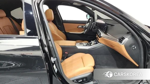 BMW 3 Series (G20) 2024 Черный из Кореи, фото 2