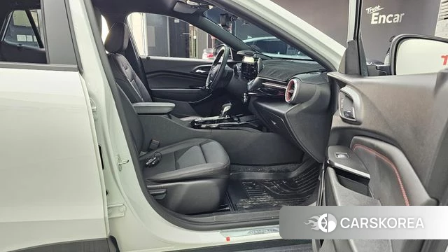Chevrolet (GM Daewoo) Trax Crossover 2023 Белый из Кореи, фото 2