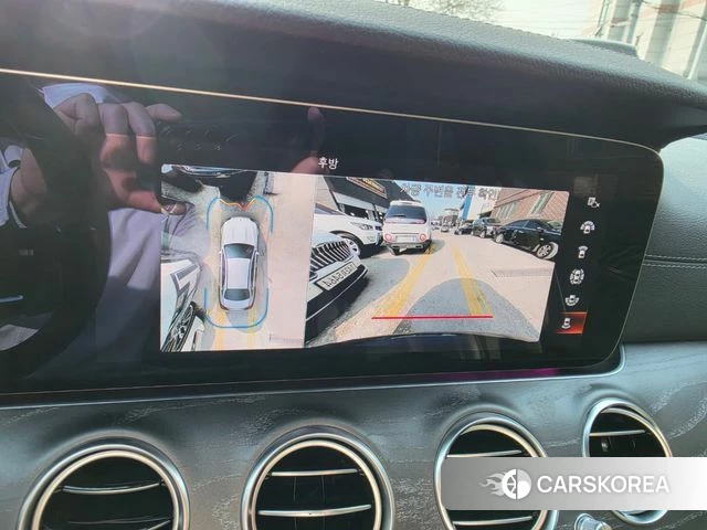 Mercedes-Benz E-Class W213 2022 Серый из Кореи, фото 2