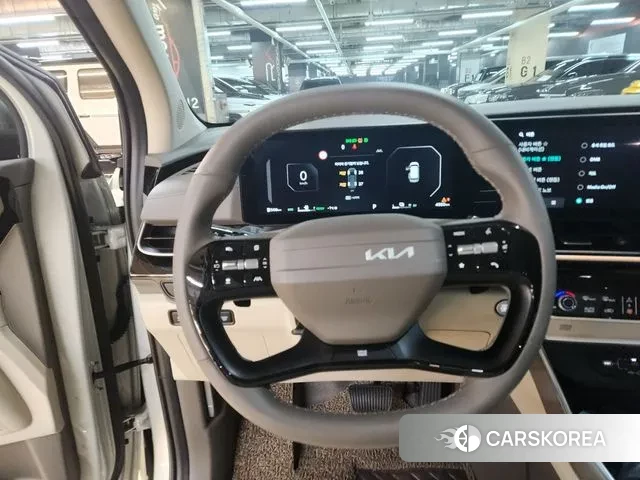 Kia The New Carnival 4th Generation 2025 Серебристо-серый из Кореи, фото 2
