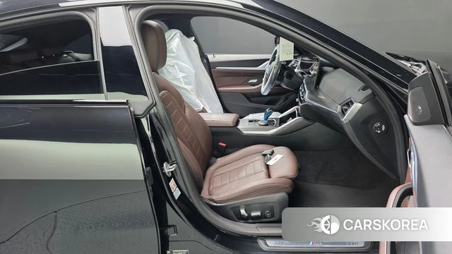 BMW i4 2022 Черный из Кореи, фото 2